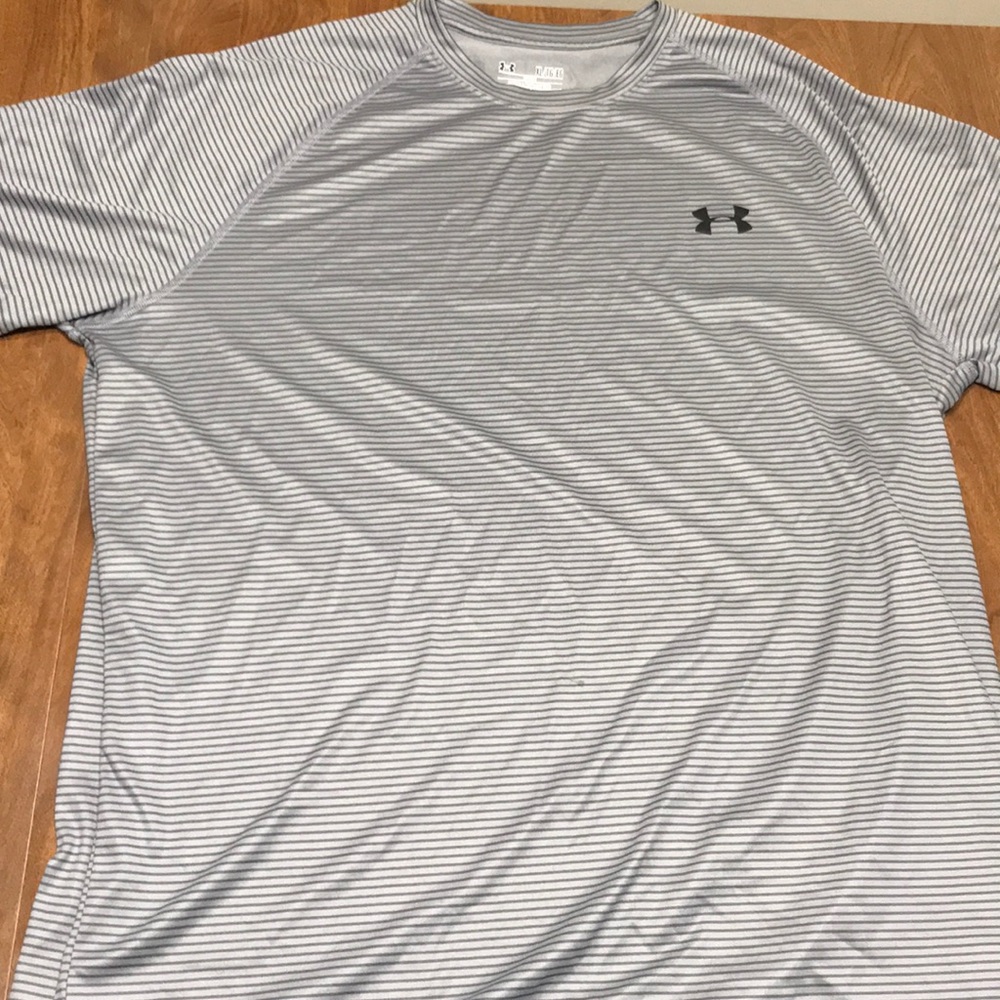 Under Armour T-shirt striped